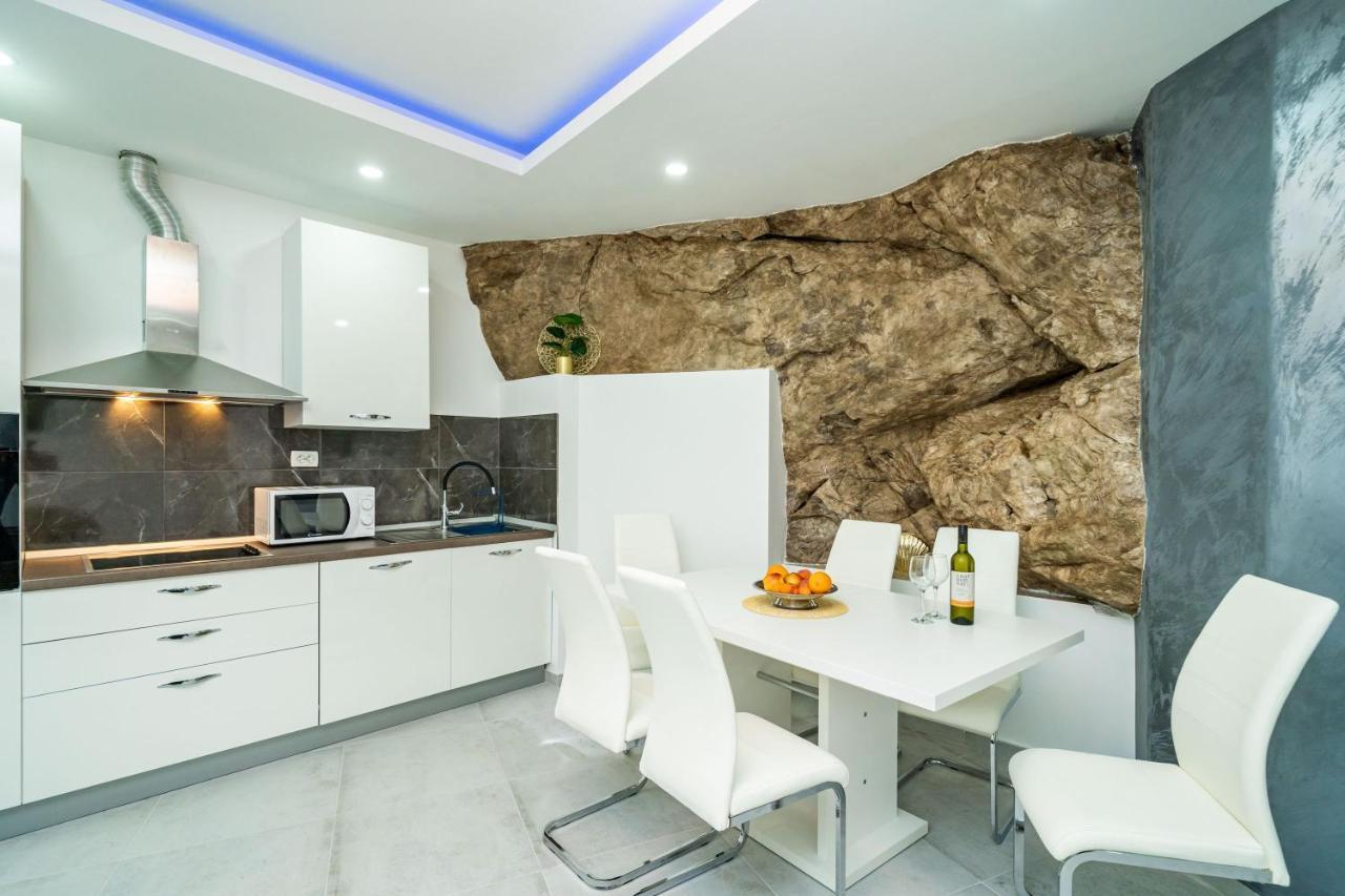 Hidden Gem Apartment Molunat Exterior foto