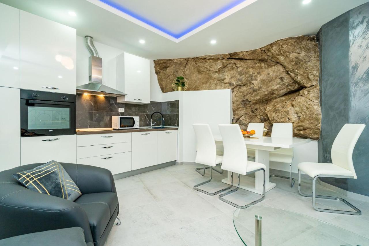 Hidden Gem Apartment Molunat Exterior foto